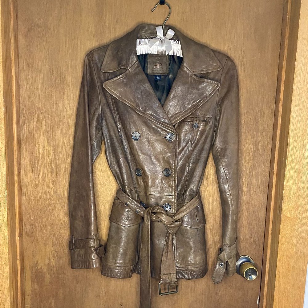 Leather Banana Republic double-breasted jacket with belt (size S)